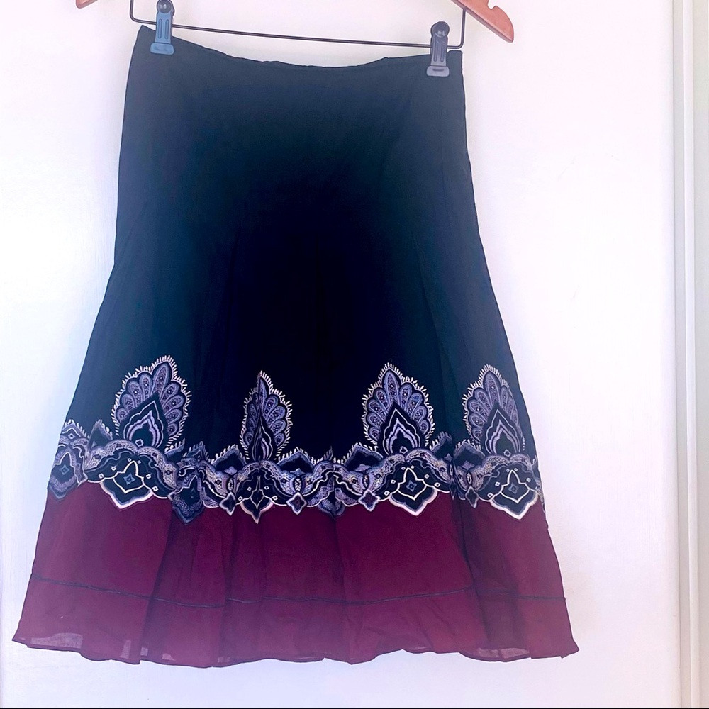 Ann Taylor embroidered cotton skirt